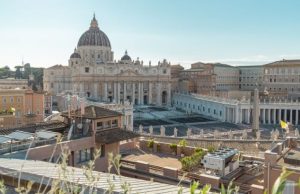 Perfect 48 Hours in Rome for First-Timers (Skip-the-Line Strategy) Panoramic view of St. Peter’s Basilica and St. Peter’s Square from a nearby rooftop in Rome