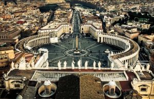 Best Street Food on Rome Metro Line A: From Vatican to Termini Aerial view of St Peter’s Square and Vatican City in Rome, near Metro Line A stops