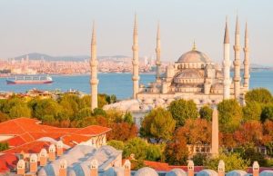 Sultanahmet at Dawn: Walking the Old City Before the Tourists Wake Up (2026 Diary) Blue Mosque in Sultanahmet at dawn with Bosphorus view and historic Istanbul skyline