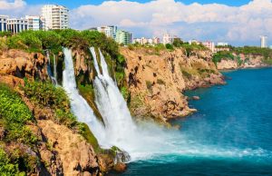 The Cliffs of Lara: Chasing Waterfalls and High-End Cafes (2026 Diary)