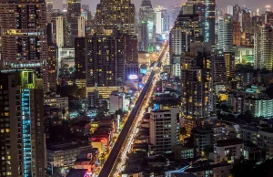 Sukhumvit Diaries Neon Malls and the Modern Metropolis 2026