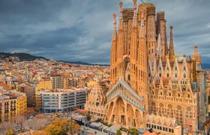 Sagrada Família Tickets Explained for Basic Entry Towers and Guided Tours